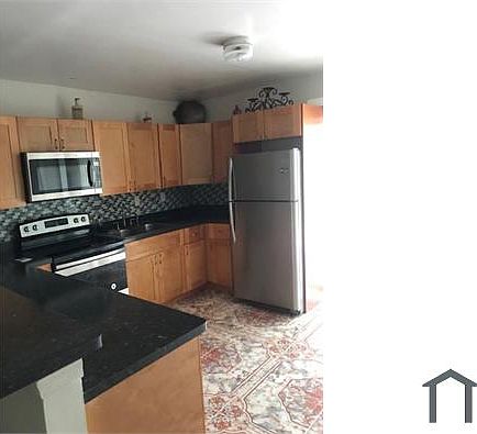 2nd image of 15901 NE 19th Ct