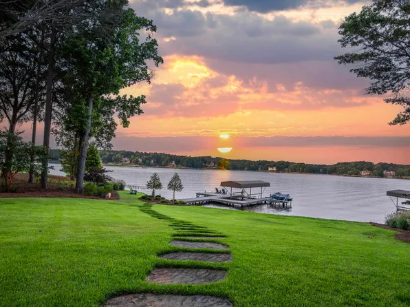 137 Winnstead Pl, Eatonton, GA 31024