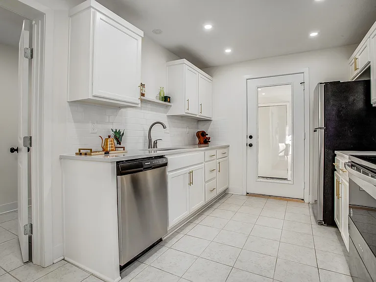 537 Ann Ave — Photo 6