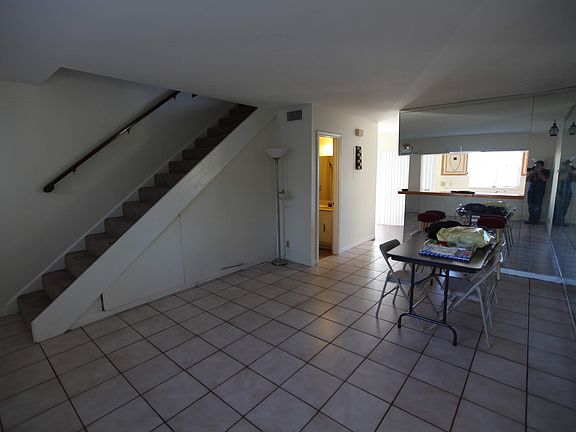 3rd image of 60 NE 20th Ct #7C