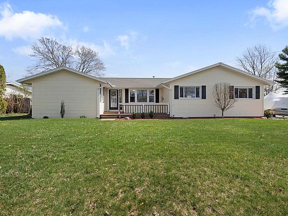 2nd image of 54442 Susquehanna Ct