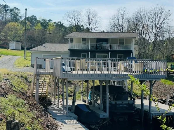 103 Curran Point Dr, Norwood, NC 28128