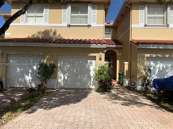 2nd image of 10921 NW 43rd Ln #0