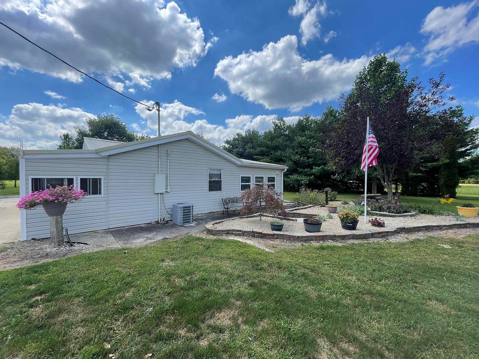 2852 E 325 N, Logansport, IN 46947 Zillow