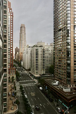 Rented by Luxus Manhattan Realty | media 14