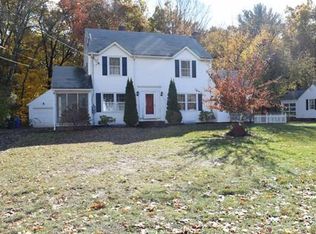 1553 Plumtree Rd, Springfield, MA 01119
