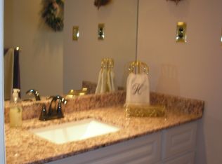 32 Mast Rd, Hopatcong, NJ 07843