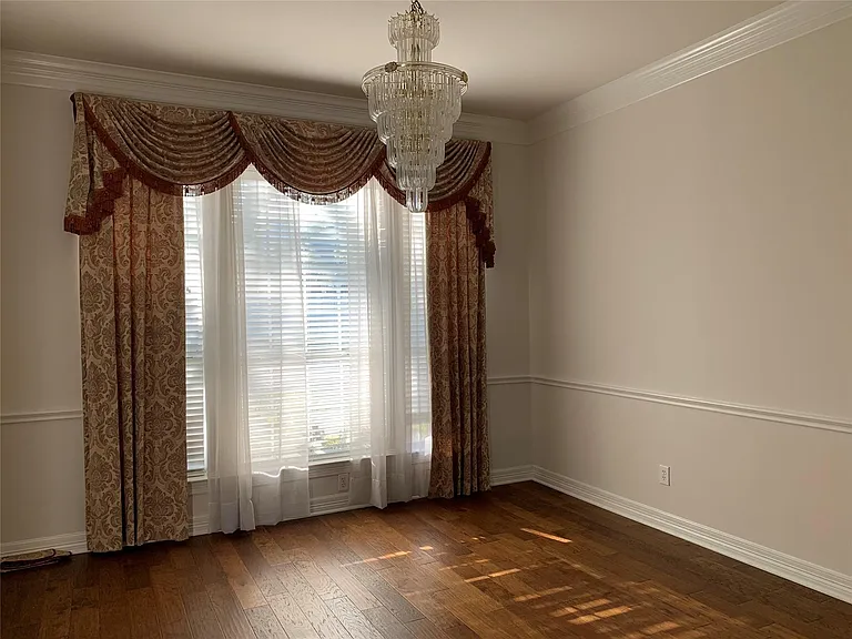 17906 Old Preston Ct — Photo 5