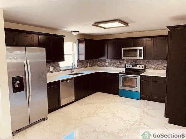 801 SW 2nd St, Boynton Beach, FL 33435