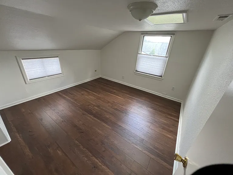 9112 Highland Ave SW — Photo 16