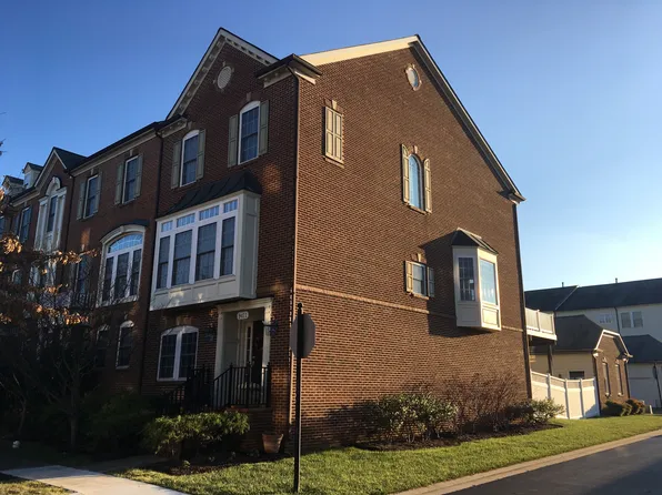 9411 Carriage Hill St, Frederick, MD 21704