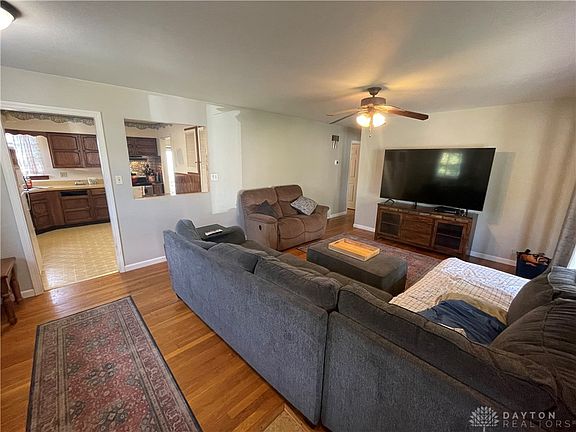 2nd image of 2404 Danube Ct