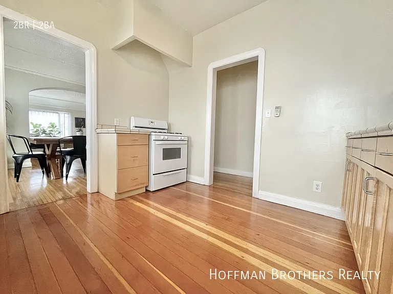 606 N Spaulding Ave #1/2 — Photo 8