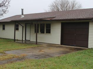 3675 Briggs St, Neosho, MO 64850