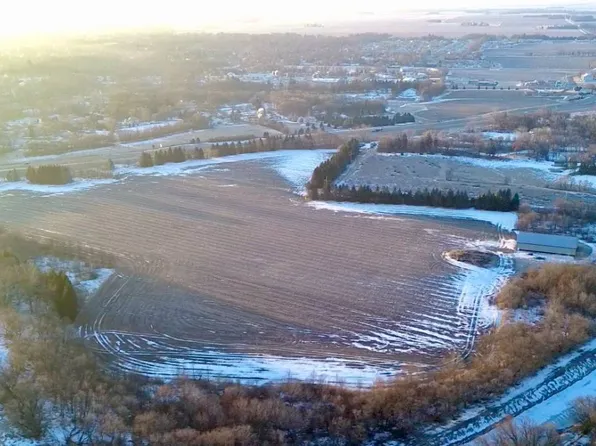 31st St NW, Austin, MN 55912