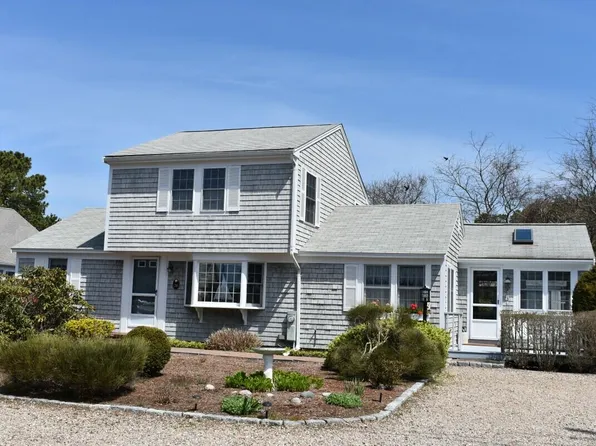 28 Santucket Road, West Dennis, MA 02670