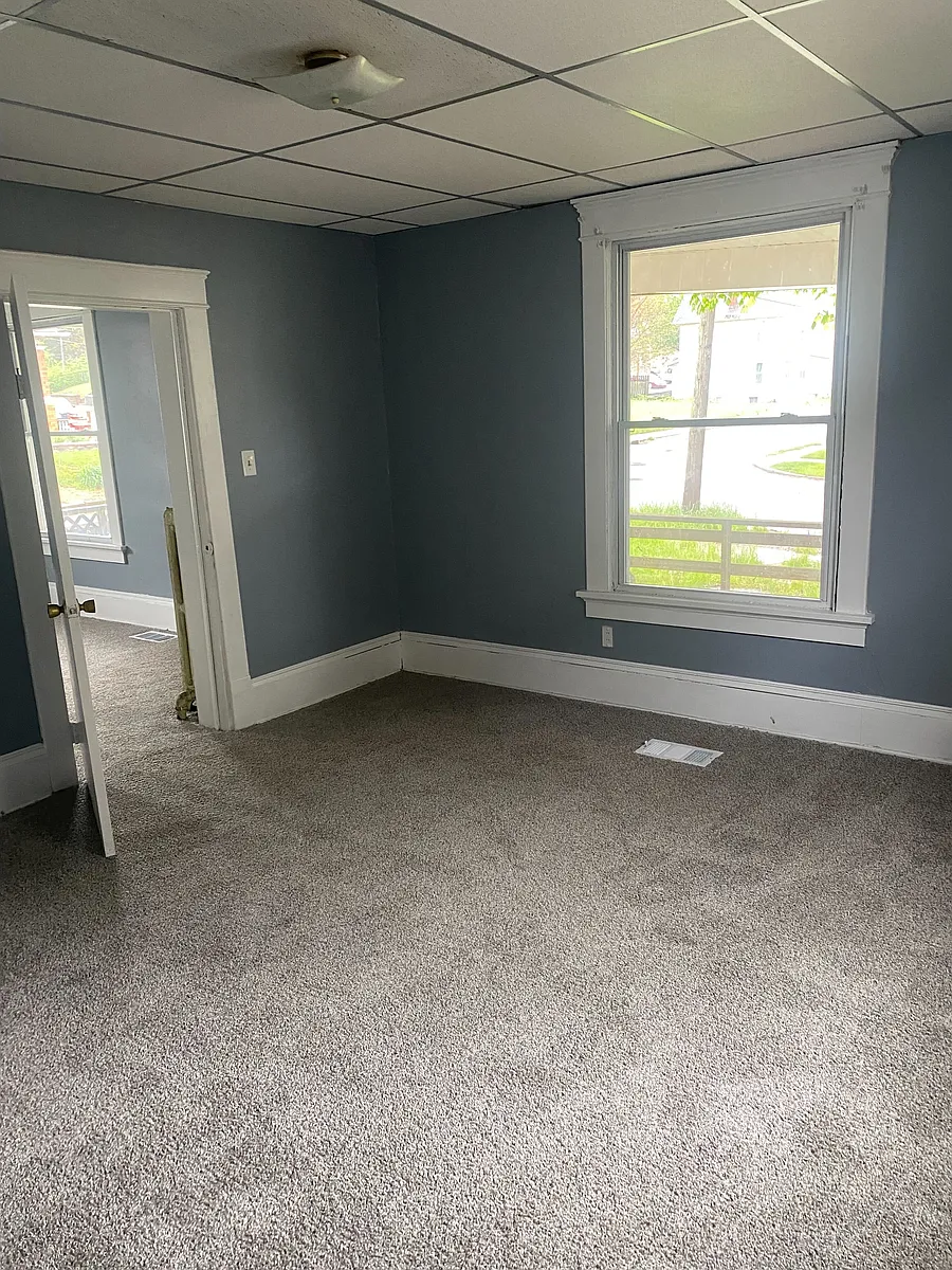 Building Photo - 1357 Logan Ave NW #1