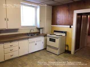 1195 SW Fillmore St APT 2, Topeka, KS 66604