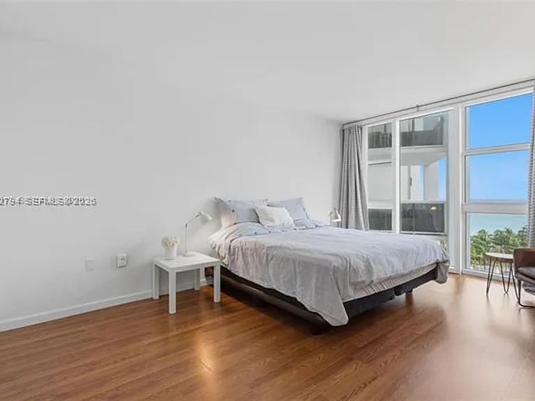10275 Collins Avenue Cu #718 — Photo 18