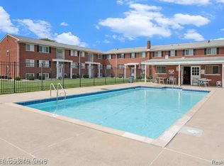 8251 Denwood Dr #G1, Sterling Heights, MI 48312