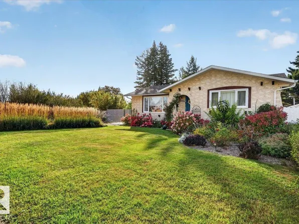5104 53rd St, Bon Accord, AB T0A 0K0