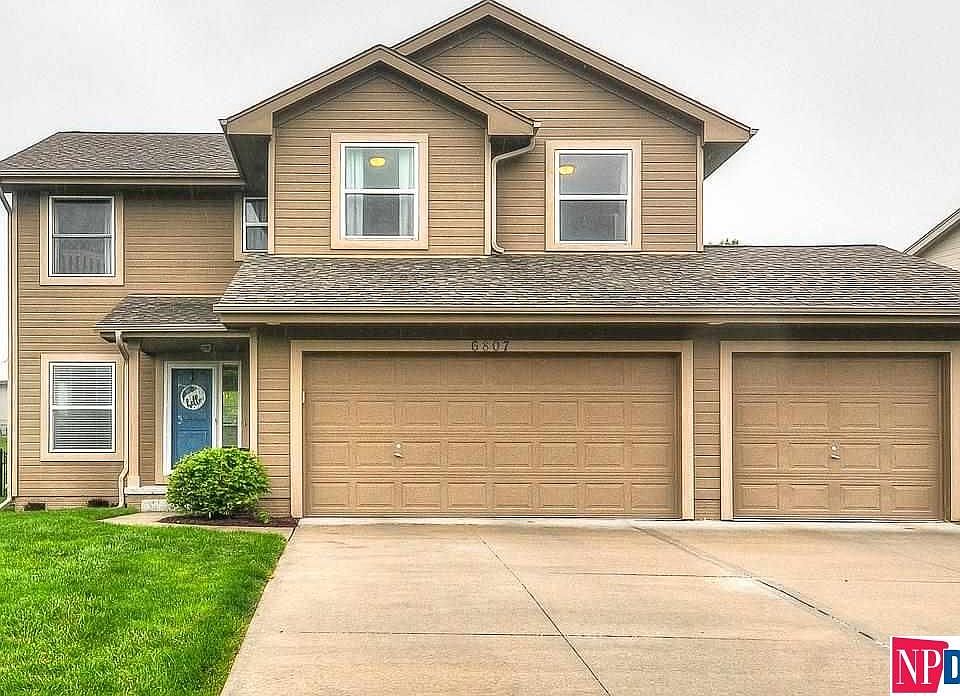 1st image of 6807 S 165th Ave