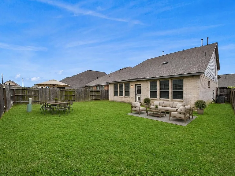 7214 Cordgrass Prairie Ln — Photo 34