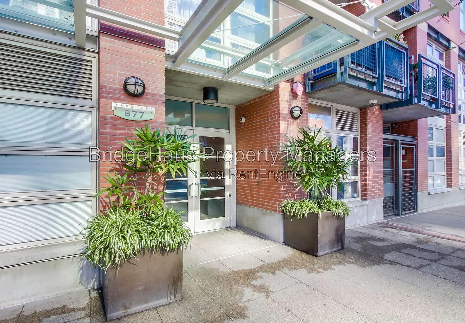 1 bed, 2.0 bath, 1162 sqft, $3,795 — Photo 4