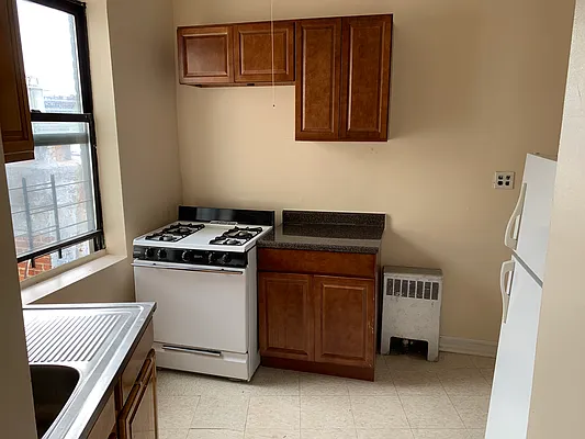 Rented by Corcoran | media 14