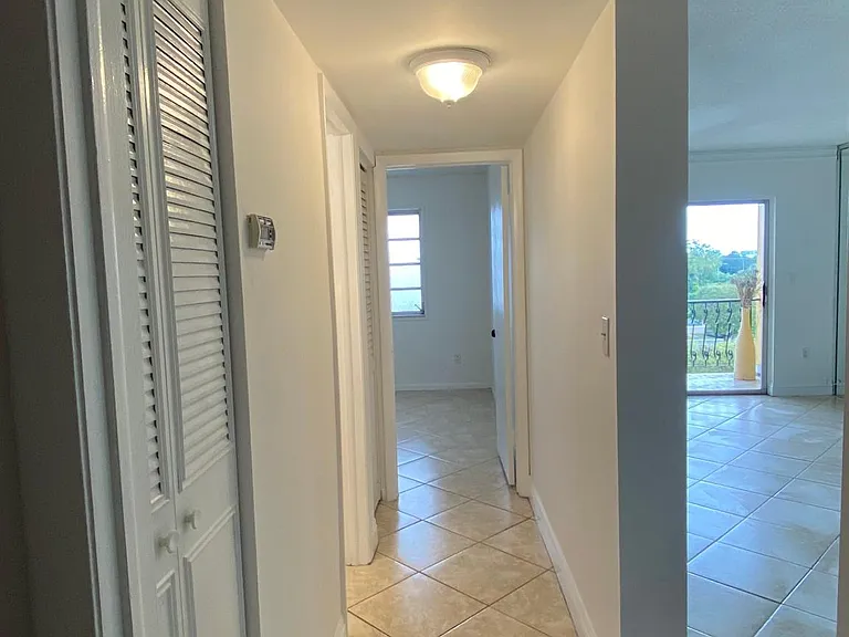 3181 SW 13th St #409 — Photo 23