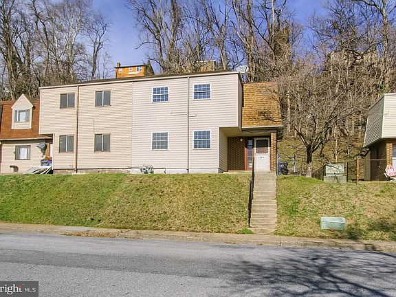 3rd image of 535 Saint Marys Dr