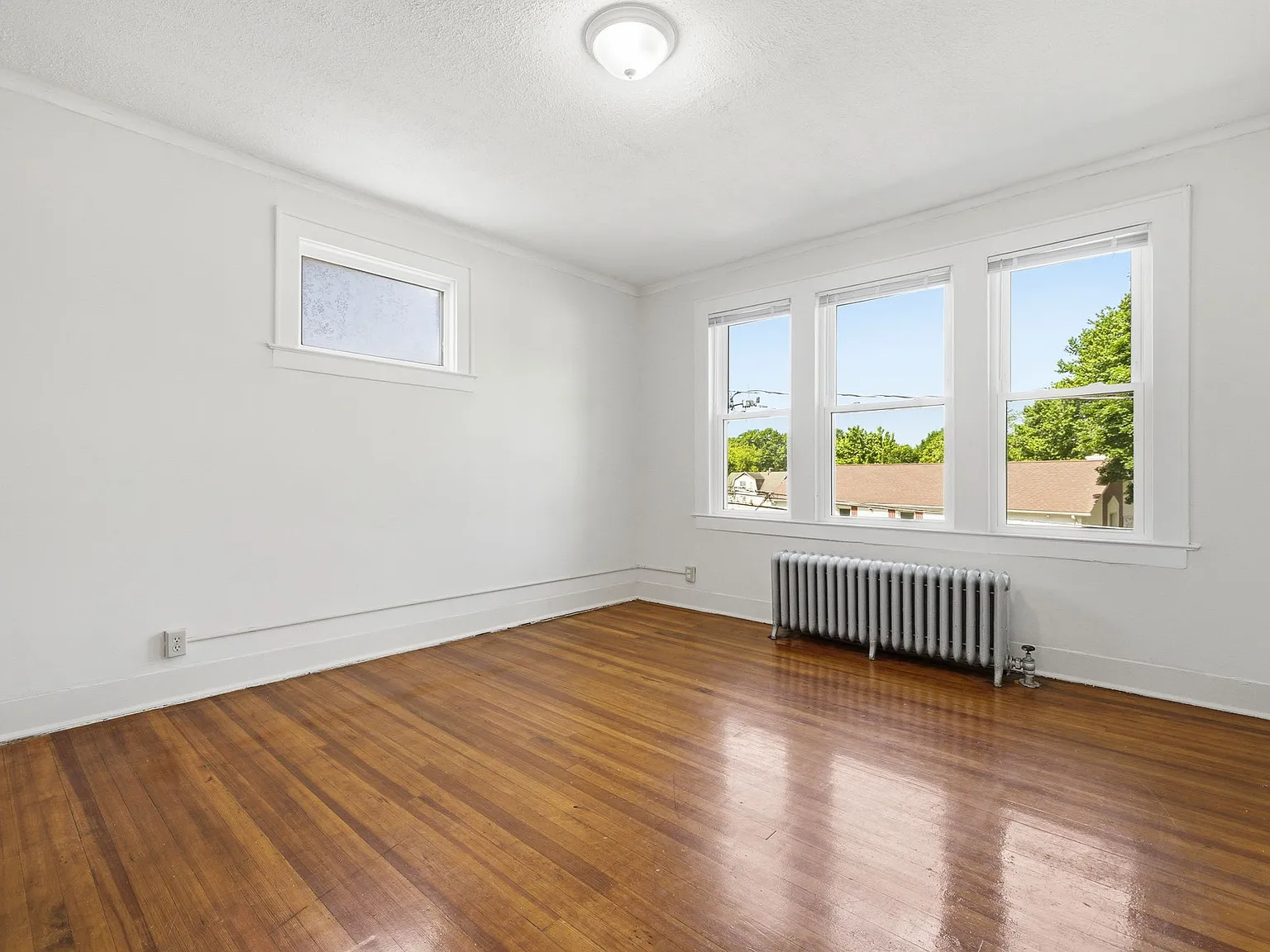 2 bed, 1100 sqft, $1,675 — Photo 3