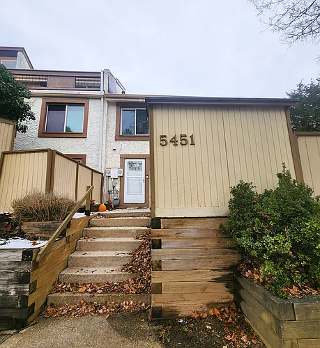5451 El Camino #5D Photo 1
