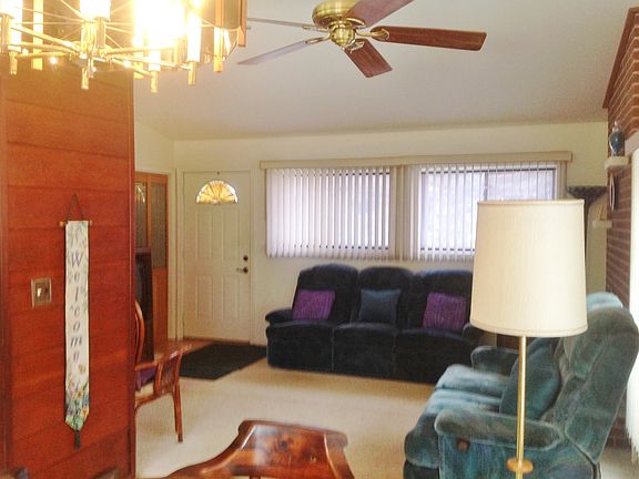 3rd image of 23W613 Woodworth Pl