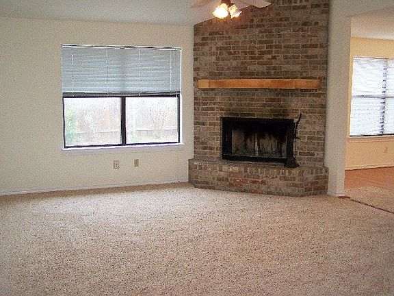 2nd image of 208 Crestwood Dr