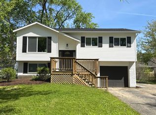223 Kenilworth Dr, Bolingbrook, IL