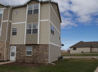 1305 S G Ave UNIT 16, Nevada, IA 50201