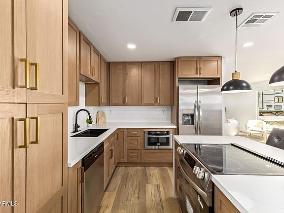 4th image of 3640 W Hearn Road