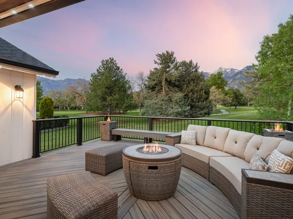 8479 S Escalante Dr, Sandy, UT 84093