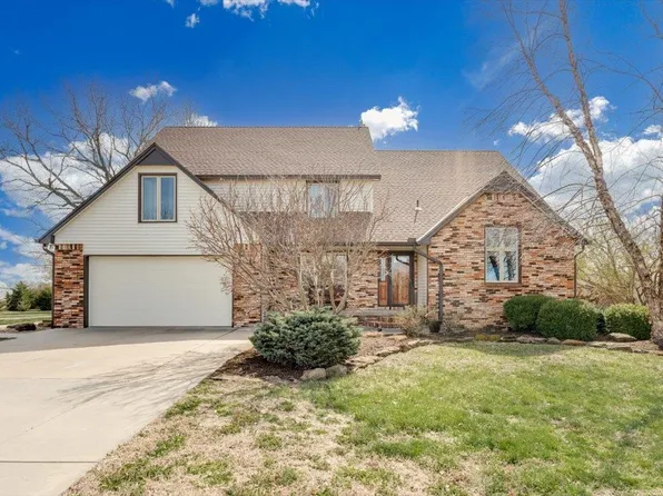 1625 E Sunnydale Lake Cir, Valley Center, KS 67147