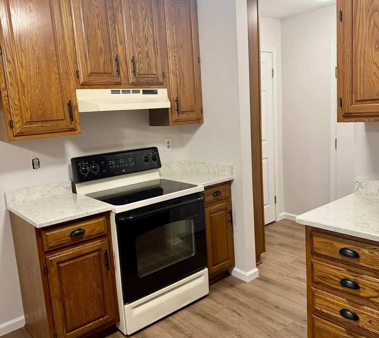 3 bed, 1.5 bath, 1950 sqft, $2,200 — Photo 3