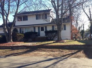 18 Cedar St, Pompton Lakes, NJ 07442