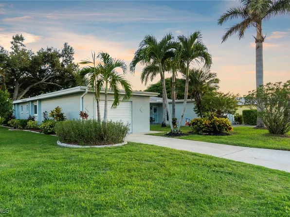 8600 Granada Ct, Fort Myers, FL 33907