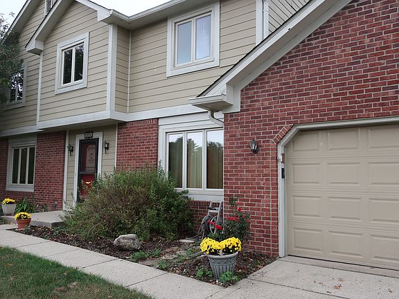 2nd image of 108 Chesterfield Dr