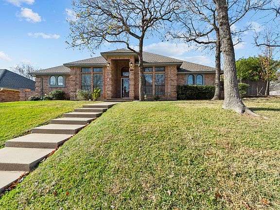 3rd image of 7349 Plumwood Dr