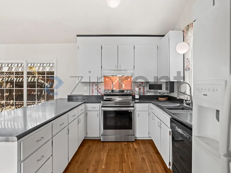 5354 Birch Grove Dr — Photo 14