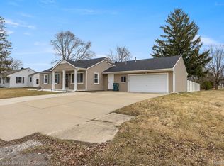 8810 Brookline Ave, Plymouth, MI 48170