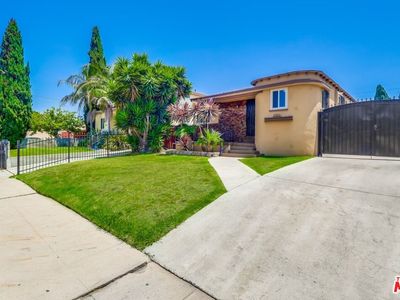 7220 10th Ave, Los Angeles, CA, 90043