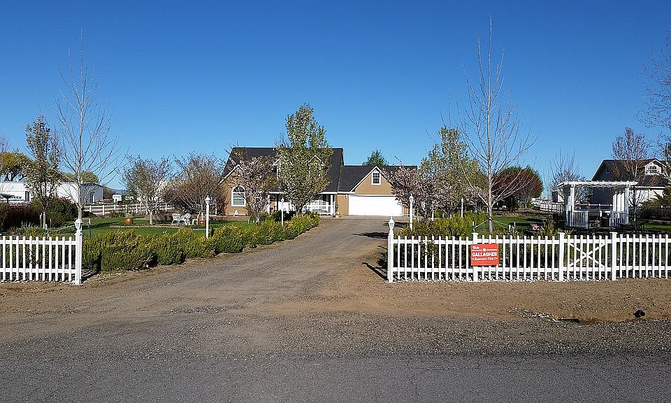 1st image of 471-650 Bantley Dr