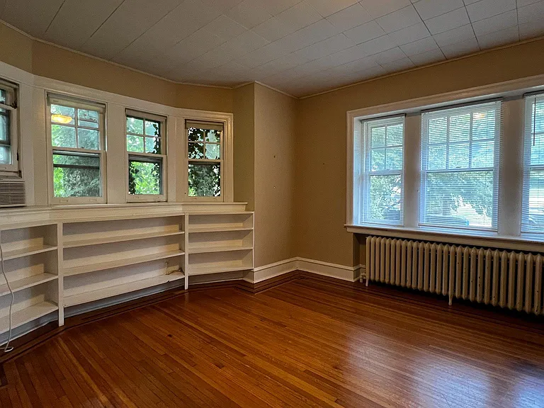 316 Gerard Ave #C — Photo 2